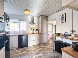 Photo 17- click for photo gallery